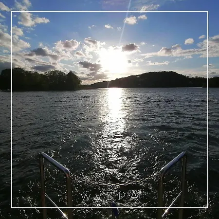 Wyspa Kaszuby-domki Na Wodzie アパート